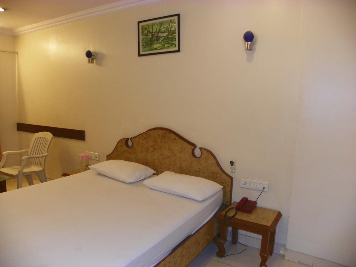 Hotel Rajdeep Pune Exterior photo